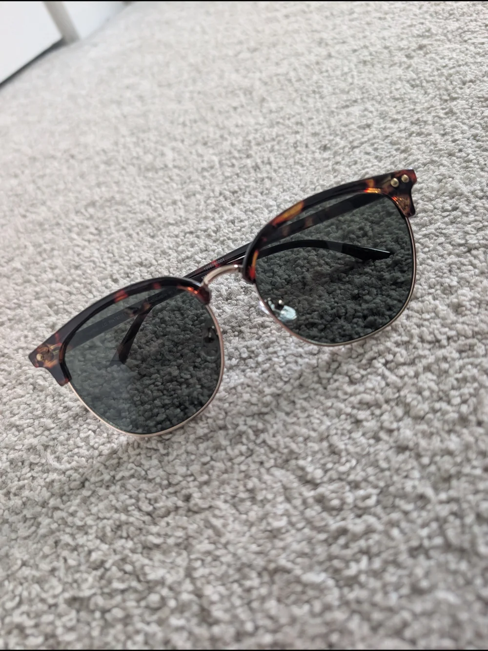 Target Tortoise Shell and Gold Round Sunglasses with Dark Gray Lenses